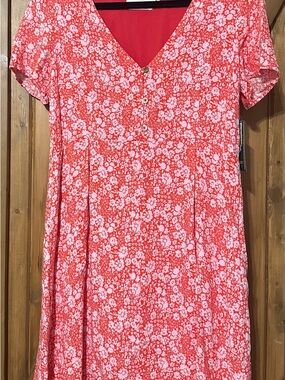 Simons Coral and White Floral Mini Dress
